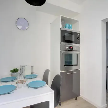 Apartment Des Lilas - Terrasse Privee